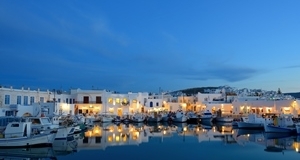 Четыре популярных туристических направления в Греции для юных сердцем!