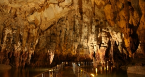 Пещера Аггитис