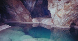 Пещера озер